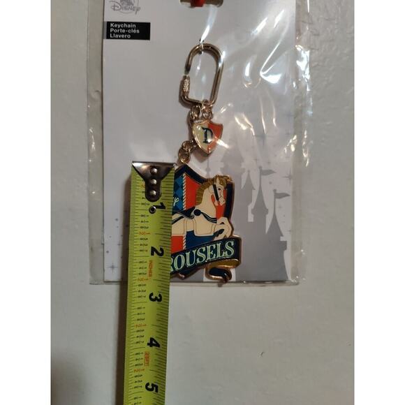 Disney Carousel Horse King Arthur's Carousels Keychain Purse Charm - Picture 4 of 6